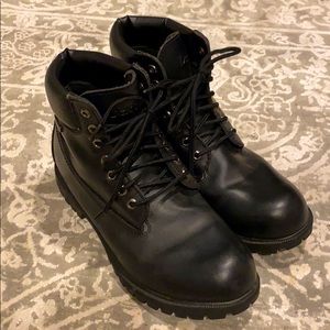 Men’s waterproof work boots
